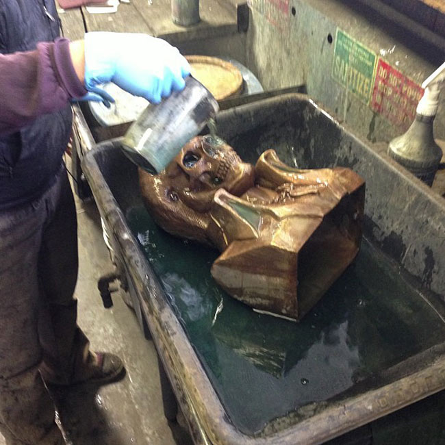 dead-elvis-bronze-bust-2