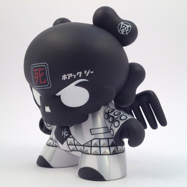 huck-gee-dunny-skullhead-black-2