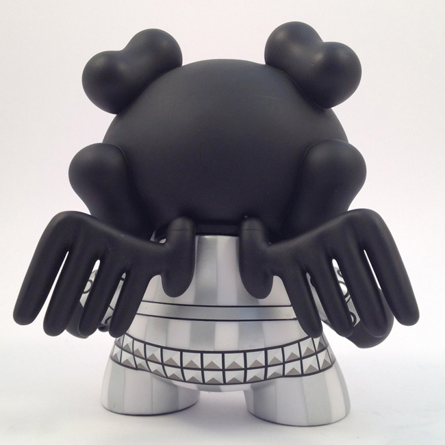 huck-gee-dunny-skullhead-black-3